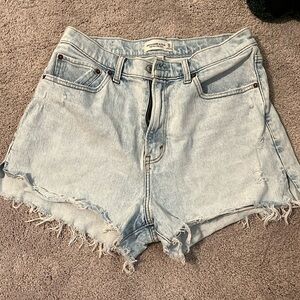 Abercrombie curve love high rise mom short